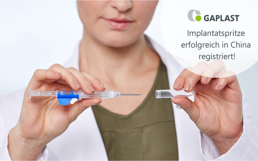 Gaplast News -Implantatspritze in China registriert Ärztin zieht Schutzkappe von der Implantatspritze
